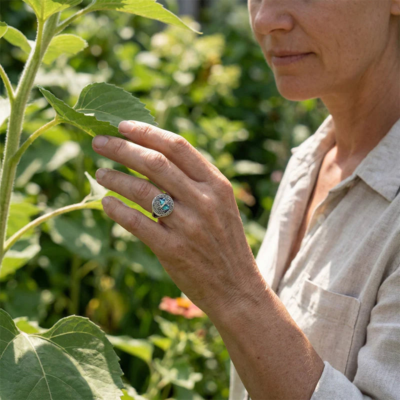 טבעת עץ החיים – עיצוב מינימליסטי עם קסם טבעי 🌿