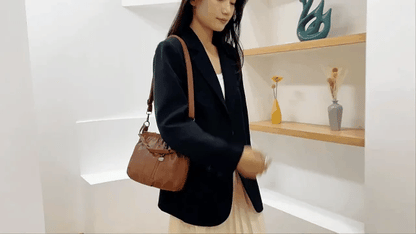 תיק עור רך בעיצוב מקומט 👜✨