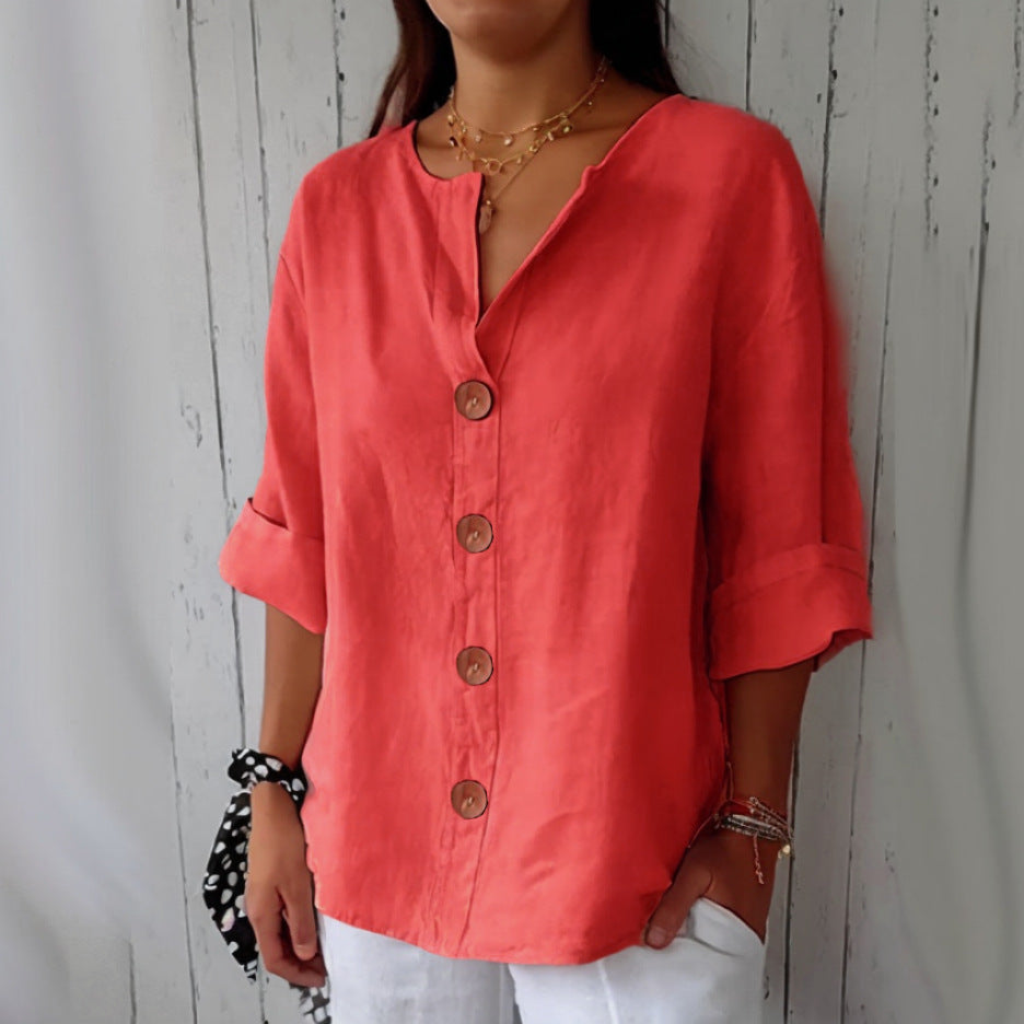 👕 חולצת נשים רפויה עם כפתורים – נוחה, נושמת ועמידה בפני קמטים