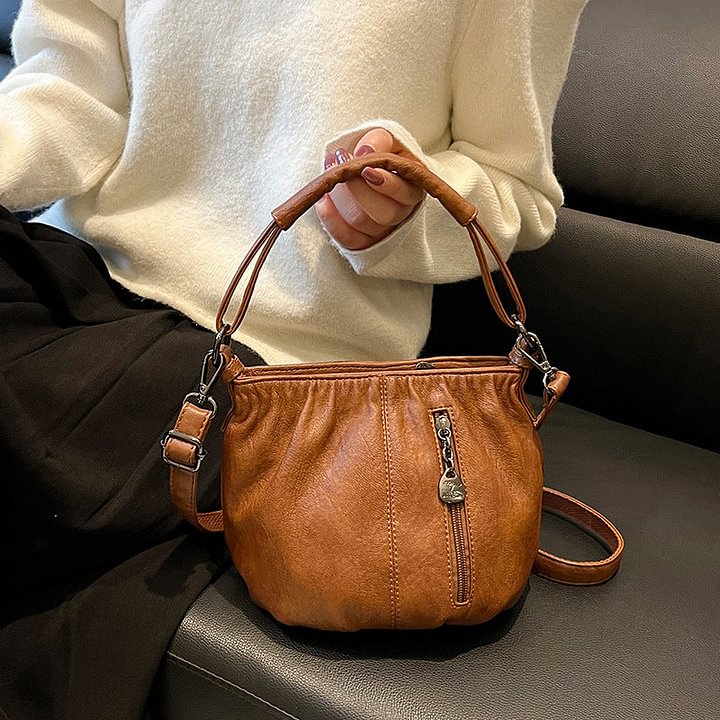 תיק עור רך בעיצוב מקומט 👜✨