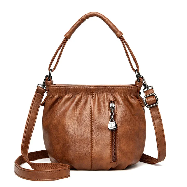 תיק עור רך בעיצוב מקומט 👜✨
