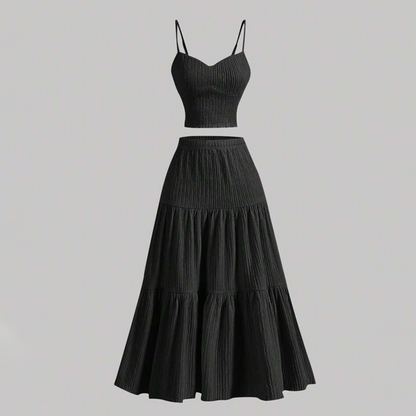 👗 סט הכולל חצאית A-line בגזרה גבוהה וחולצת גופיה – בסגנון בוהו-שיק, מבד מקומט ובגזרה מתכווננת